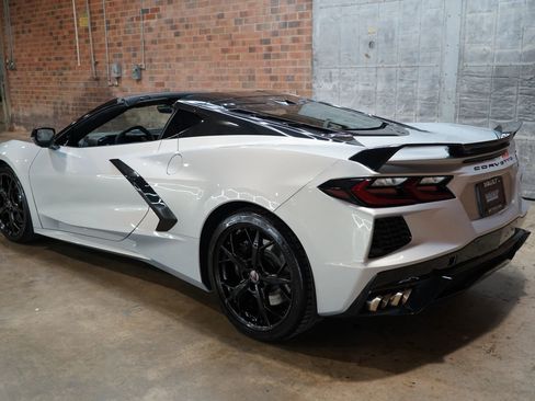 Used 2021 Chevrolet Corvette Stingray Preferred Cpe w/ 2LT image 41