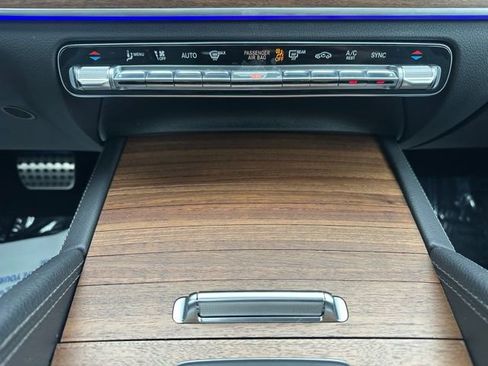 Certified 2024 Mercedes-Benz GLS 450 4MATIC image 41