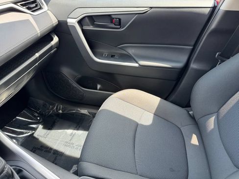 Certified 2023 Toyota RAV4 LE AWD/4WD image 30