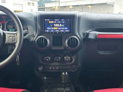 Used 2017 Jeep Wrangler Unlimited Sport image 22