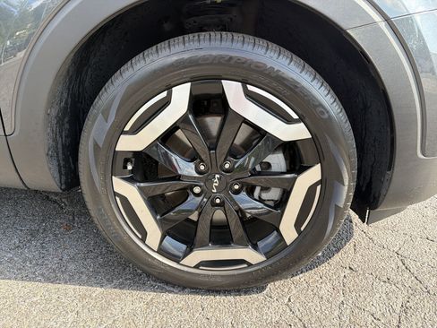 Used 2024 Kia Telluride S w/ S Sunroof Package AWD/4WD image 8