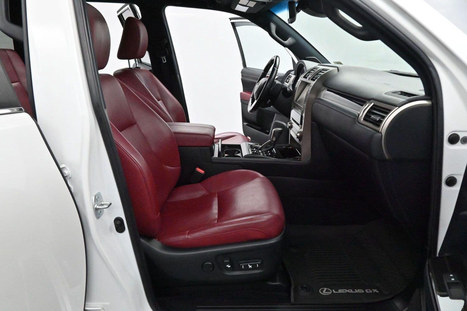 Used 2021 Lexus GX 460 Luxury w/ Accessory Package AWD/4WD image 39