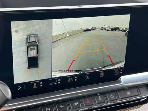 Used 2025 GMC Sierra 1500 SLE image 27