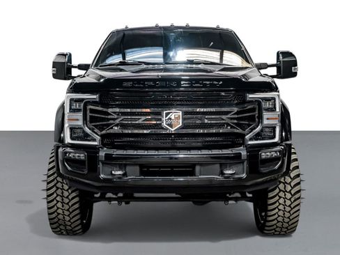 Used 2022 Ford F450 Platinum w/ FX4 Off-Road Package image 3