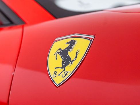 Used 2017 Ferrari F12 Berlinetta image 38