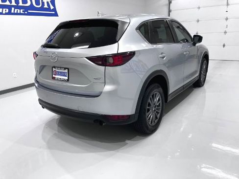 Used 2017 MAZDA CX-5 Touring w/ Preferred Equipment Package image 8