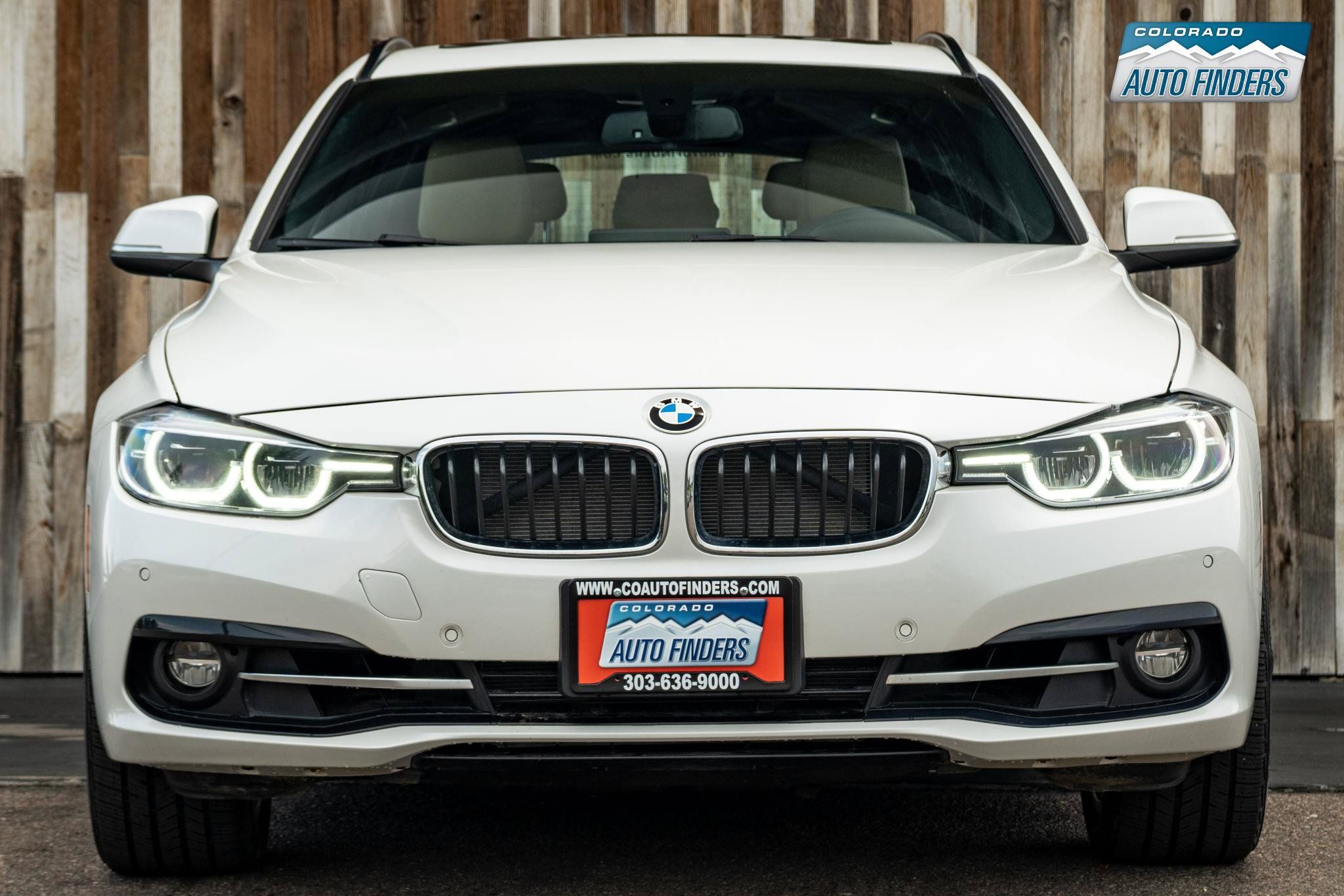 Used 2017 BMW 330i xDrive Wagon AWD/4WD image 6
