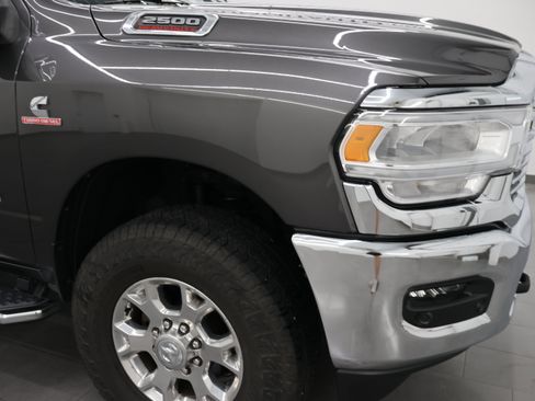 Used 2023 RAM 2500 Laramie AWD/4WD image 24