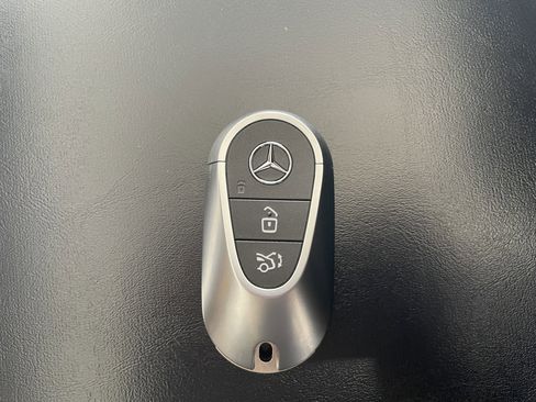 New 2026 Mercedes-Benz GLC 300 image 23