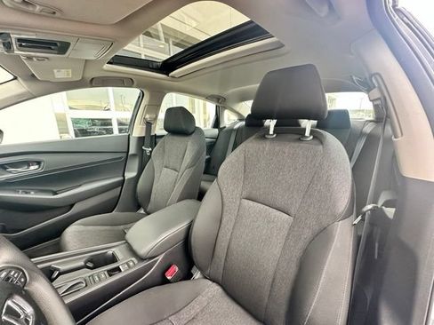 Used 2025 Honda Accord SE image 5