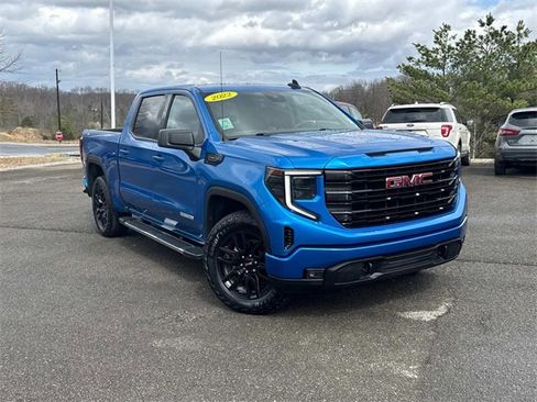Used 2022 GMC Sierra 1500 Elevation w/ X31 Off-Road Package image 2