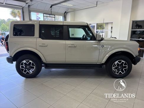 Certified 2025 Ford Bronco Outer Banks AWD/4WD image 10