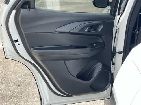 Used 2023 Chevrolet TrailBlazer LT FWD image 18