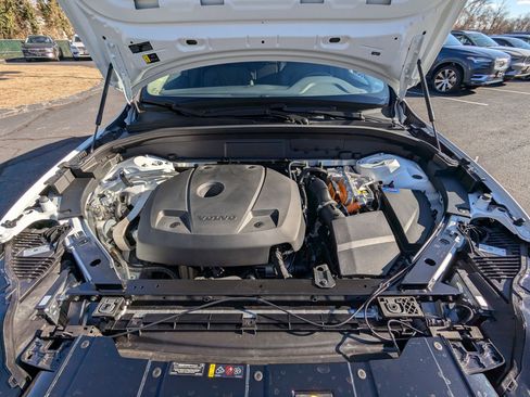 New 2025 Volvo XC60 T8 Plus w/ Protection Package Premier image 25