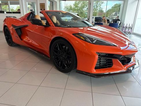 Used 2025 Chevrolet Corvette Z06 RWD image 5