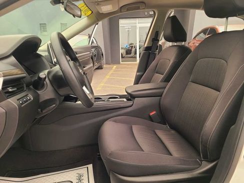 Used 2023 Nissan Altima 2.5 SV FWD image 15
