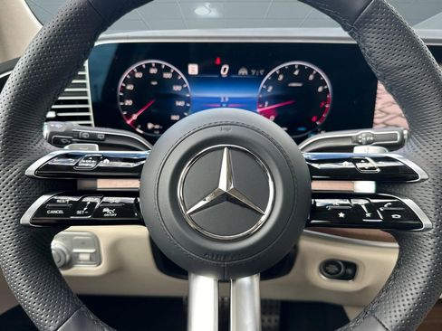 New 2026 Mercedes-Benz GLS 450 4MATIC image 16
