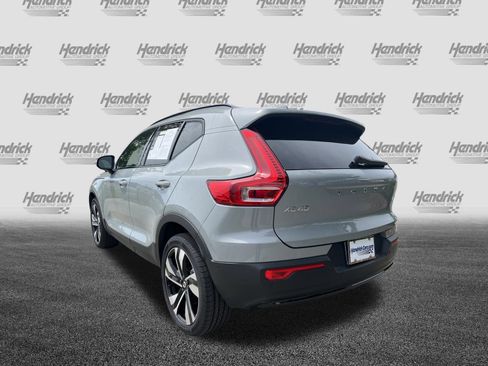 Used 2024 Volvo XC40 B5 Plus w/ Protection Package Premier AWD/4WD image 8