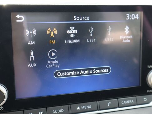 Used 2024 Nissan Sentra SV FWD image 8