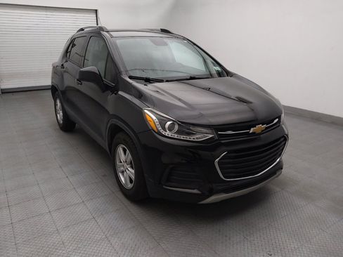 Used 2021 Chevrolet Trax LT FWD image 13