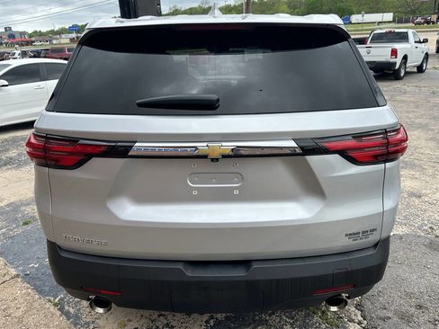 Used 2022 Chevrolet Traverse LS FWD image 8