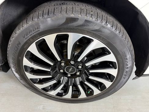 Used 2022 Lincoln Navigator L Black Label image 10