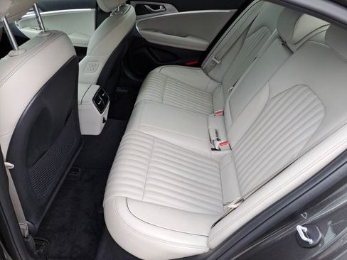 Used 2023 Genesis G70 3.3T AWD/4WD image 15