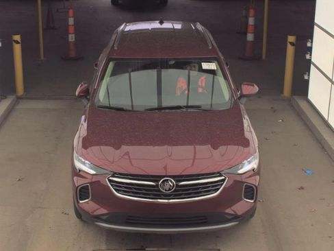 Used 2023 Buick Envision Essence image 2