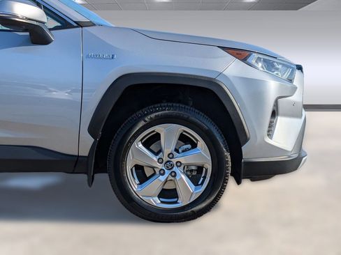 Used 2021 Toyota RAV4 Limited image 12
