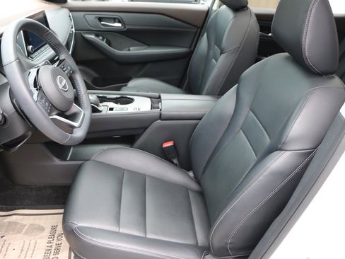 Used 2023 Nissan Rogue SL FWD image 29