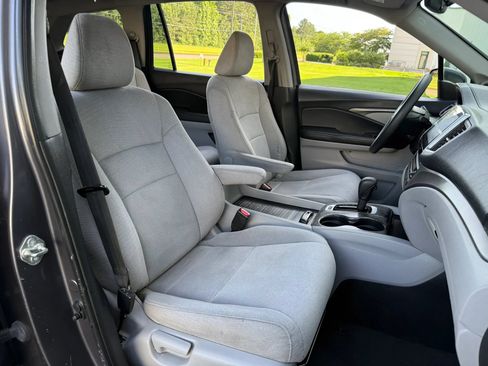 Used 2018 Honda Pilot EX image 24