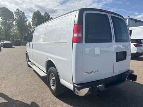 Used 2024 Chevrolet Express 2500 w/ Driver Convenience Package RWD image 2