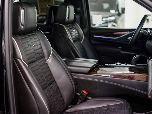 Certified 2024 Cadillac Escalade Sport Platinum w/ LPO, ONYX Package image 21