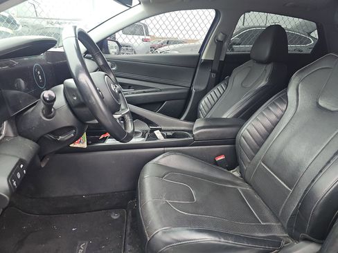 Used 2023 Hyundai Elantra Limited FWD image 8