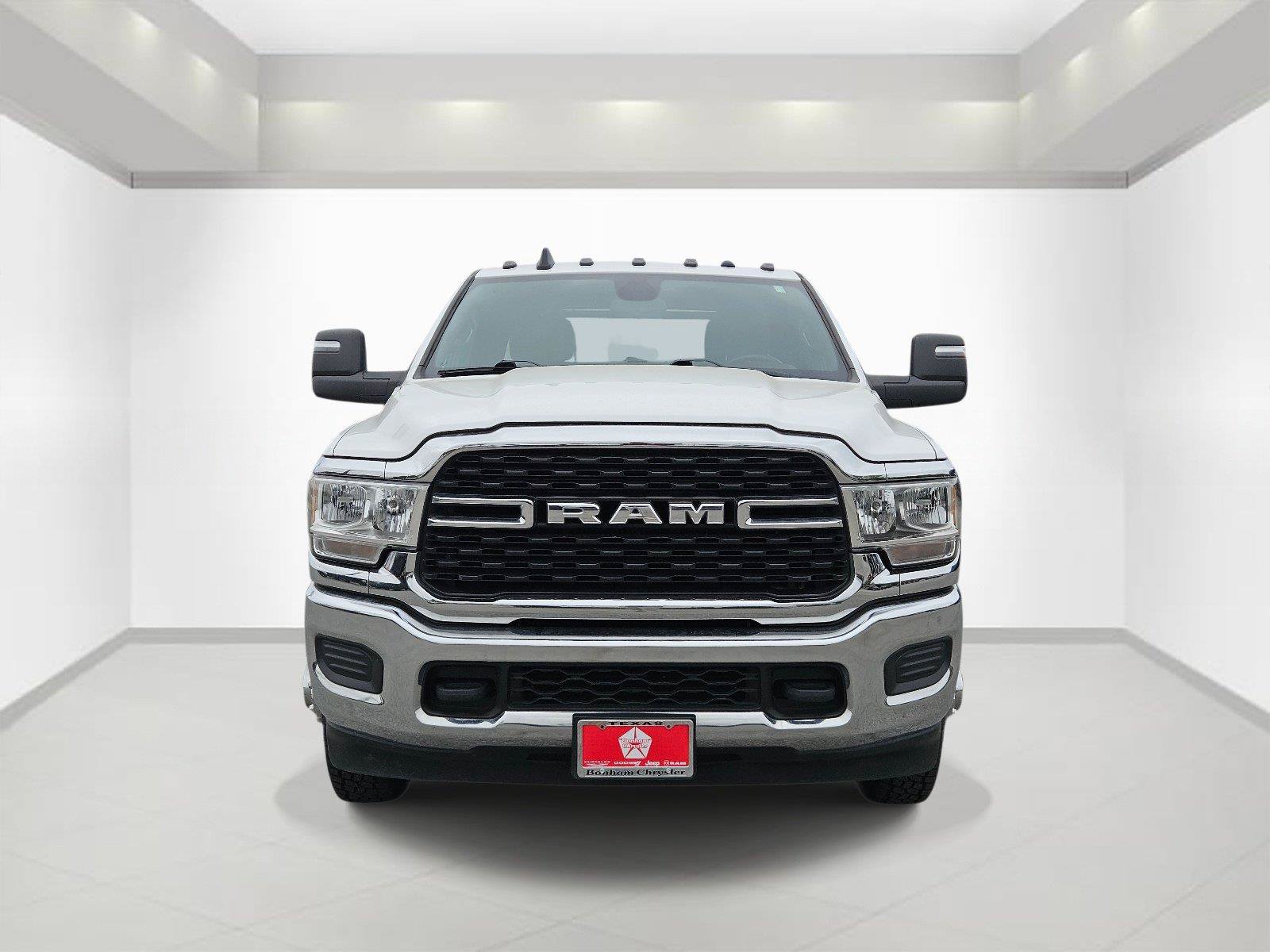 Used 2024 RAM 3500 SLT w/ Quick Order Package 2YG SLT AWD/4WD image 2
