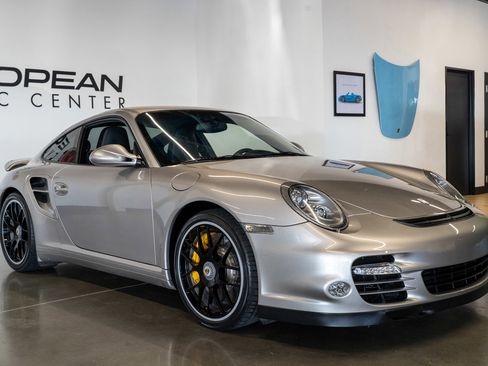 Used 2013 Porsche 911 Turbo S AWD/4WD image 31