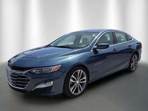 Used 2024 Chevrolet Malibu LT FWD image 2