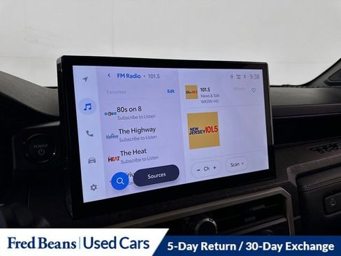 Used 2025 Toyota Tacoma Limited image 14