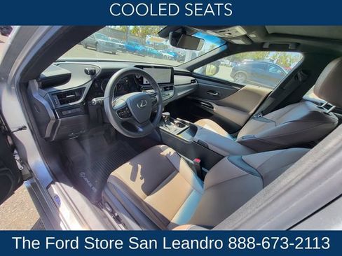 Used 2025 Lexus ES 300h w/ Premium Package FWD image 13