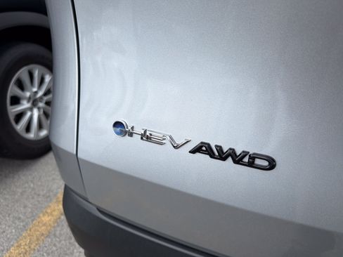Used 2024 Toyota Grand Highlander AWD Hybrid image 8