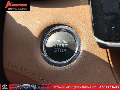 Used 2023 Toyota Highlander Platinum AWD/4WD image 33