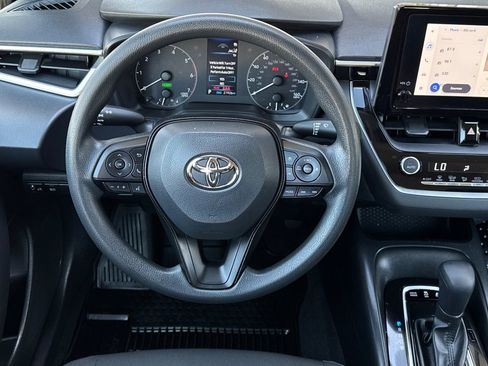 Used 2025 Toyota Corolla LE w/ Convenience Package FWD image 16