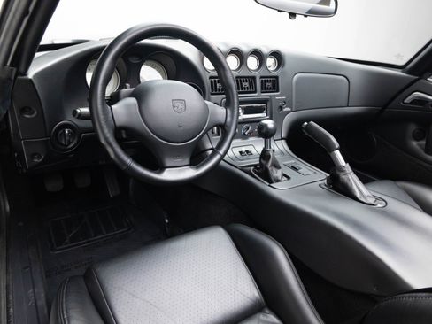 Used 2002 Dodge Viper RT/10 RWD image 6