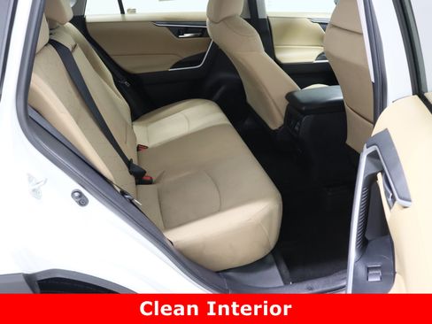 Used 2021 Toyota RAV4 XLE image 34