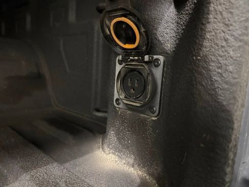 Certified 2021 Chevrolet Silverado 1500 RST w/ All Star Edition Plus image 8