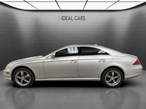 Used 2008 Mercedes-Benz CLS 550 image 8