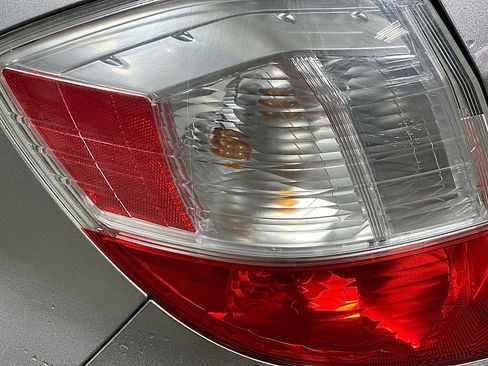 Used 2010 Honda Fit 5d Hatchback Base Auto image 22