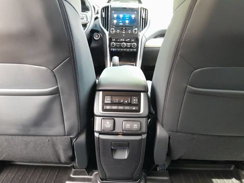Certified 2022 Subaru Ascent Touring AWD/4WD image 37