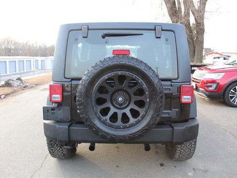 Used 2013 Jeep Wrangler Unlimited Sport w/ Connectivity Group image 6