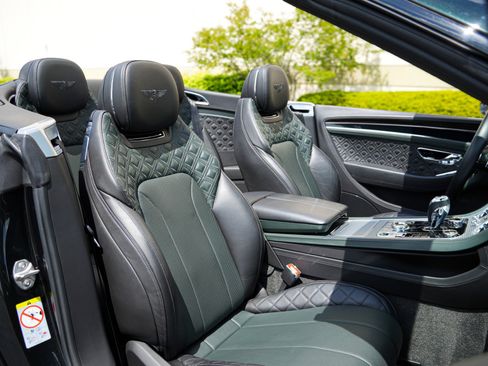 Used 2022 Bentley Continental GT AWD/4WD image 27
